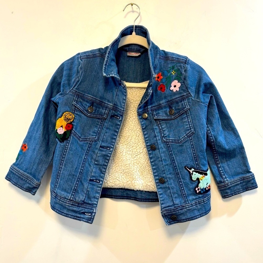 HANNA ANDERSON denim jacket embroidered and patches w sherpa lining
